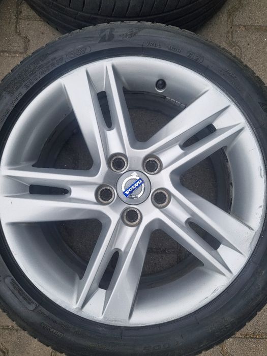 Volvo 17" Sadia 235 45 17