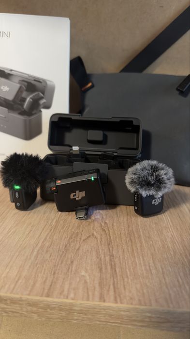 Мікрофонна радіосистема DJI Mic Mini 2TX + 1RX + lightning +Charging Case
