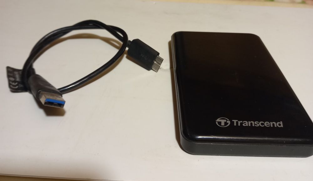 Продам внешний жесткий диск