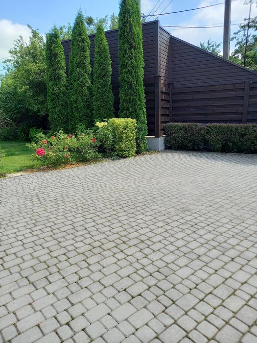 ЕКО Дім на Брюховецькій. Подобово.