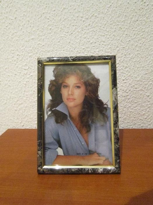 Frames64284047334275121