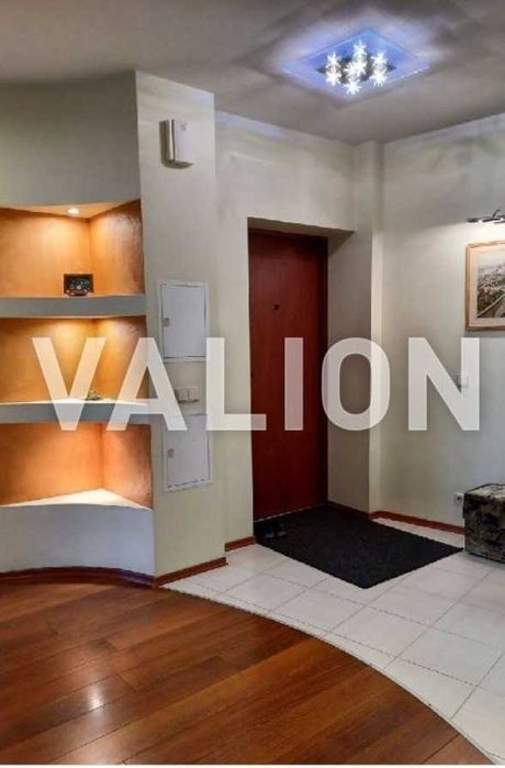 Продаж 2к.кв. вул.Шептицького 10, м. Лівобережна