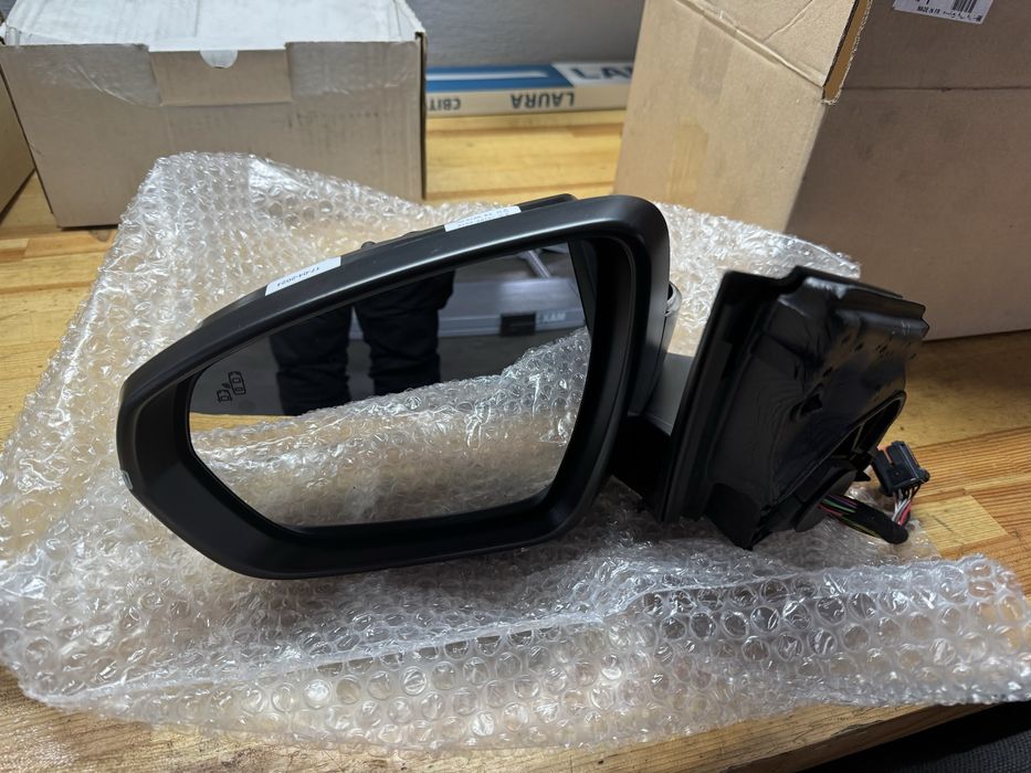 Дзеркало ліве взборі Citroen C5 AirCross (2022) 1635224180