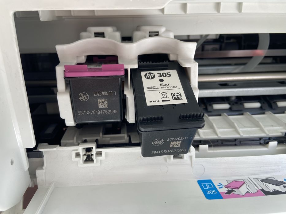 Impressora HP DeskJet 2700e
