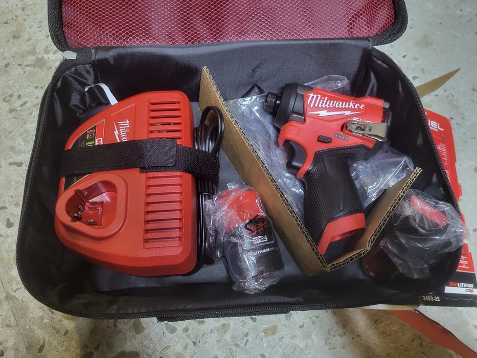 Milwaukee M12 3453 Impact ( FID2-0 ) або 3450 м12 compact