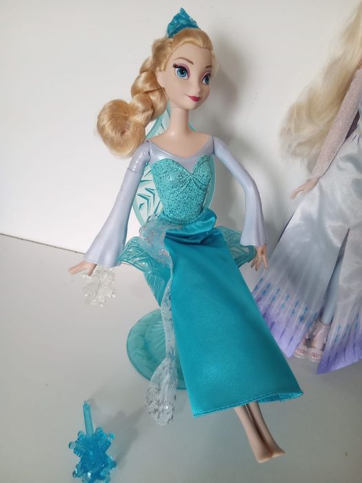 Frozen Reino do Gelo, 3 bonecas Elsa 30€