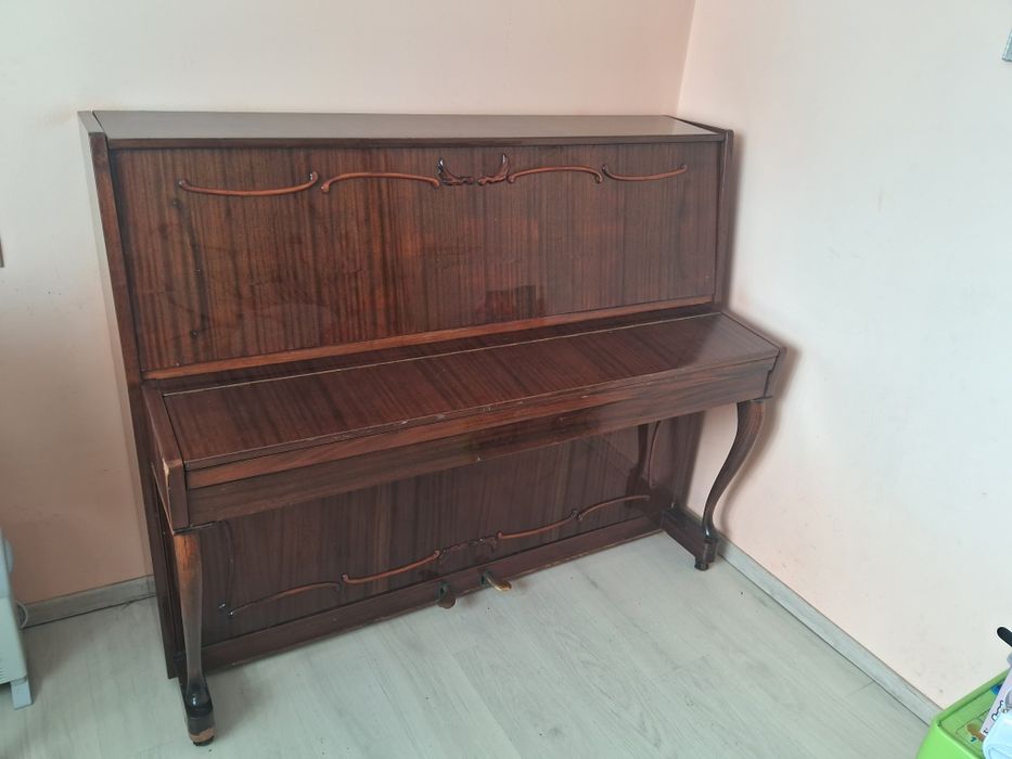 Продам фортепіано Україна