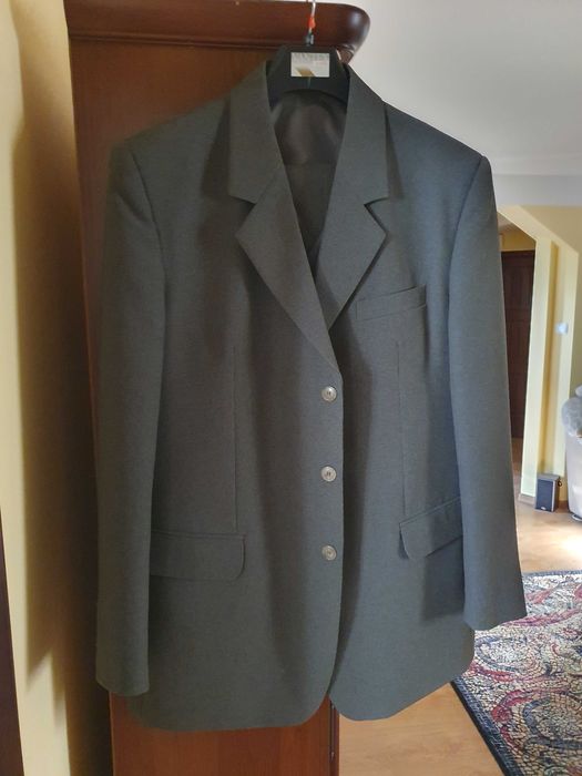 Garnitur meski uzywany