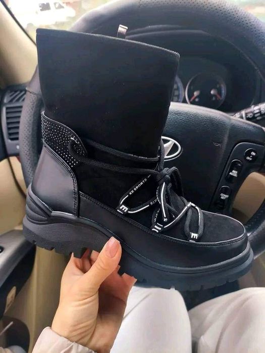 Продам ботінки зима