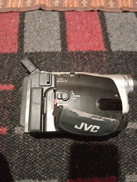 Продам Видео камеру JVC.