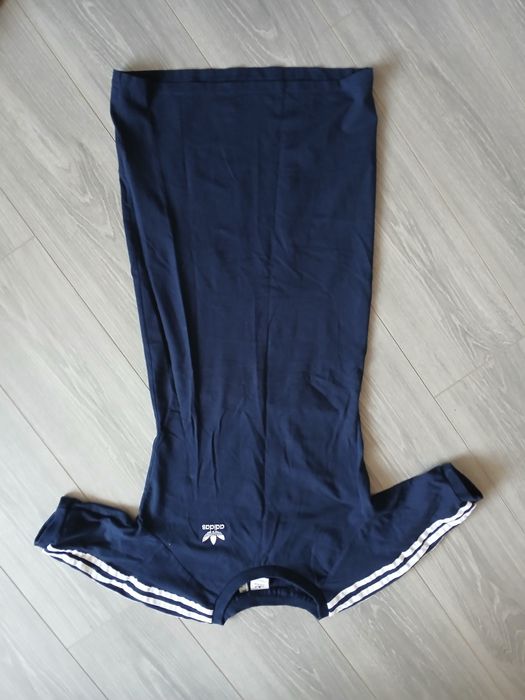 Жіноче плаття Adidas