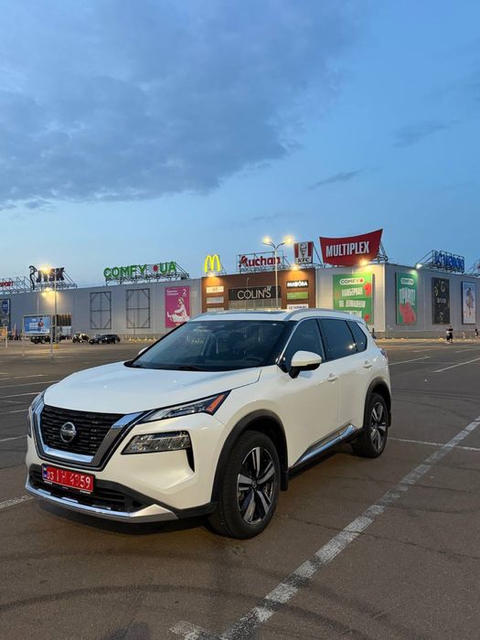 Nissan Rogue……..