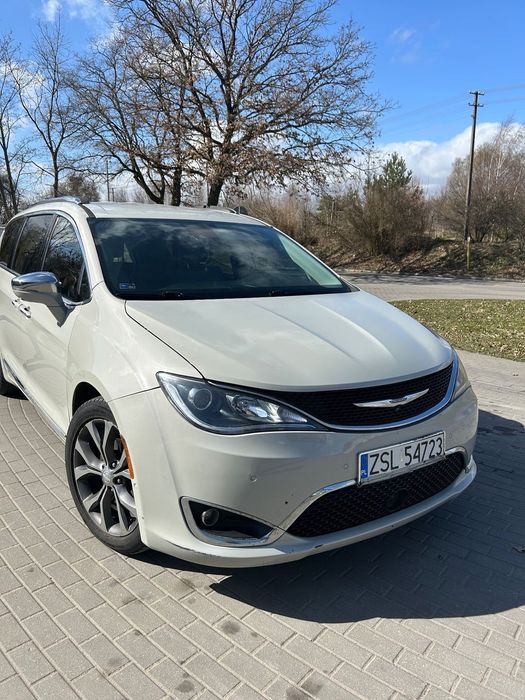 Chrysler Pacifica