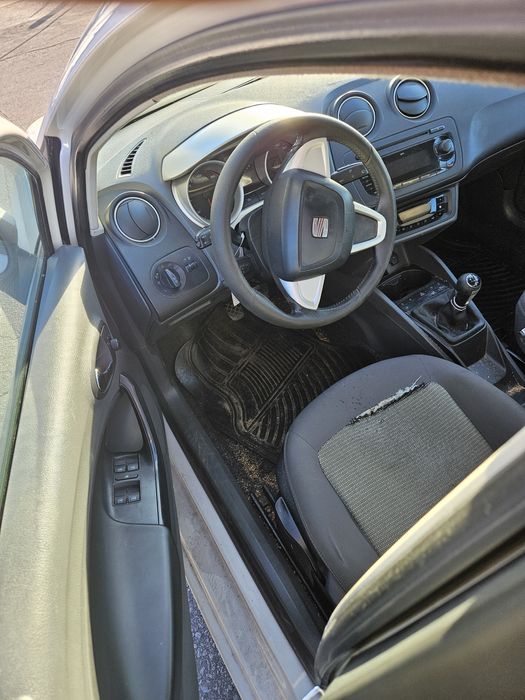 Seat Ibiza 6J 1.9 TDi de 2010 para peças