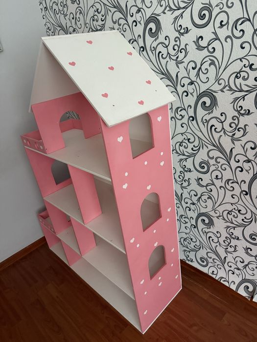 Домик для іграшок / стелаж , меблі , комод , ляльковий будинок