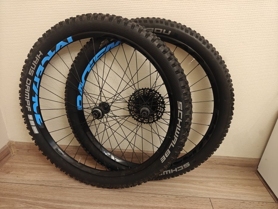 колеса 27.5 Race Face AR30 Boost HG