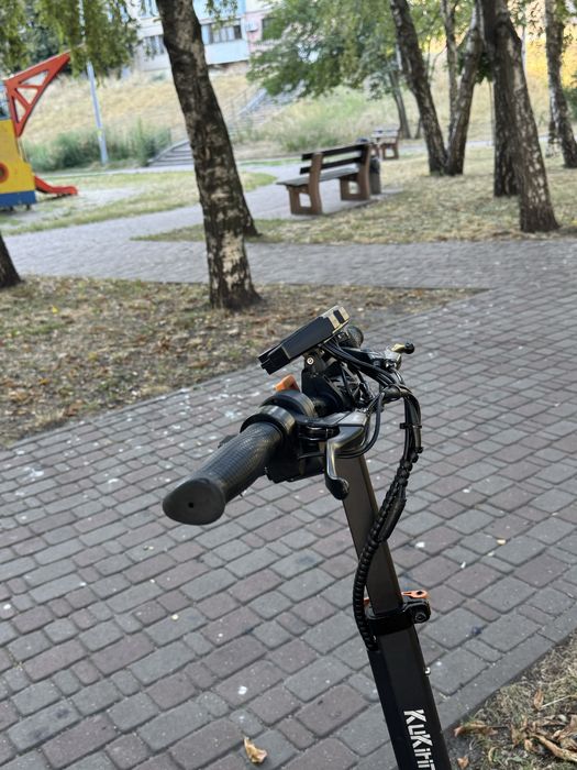 ( опис читайте )Продам самокат kugo  G2Pro + шолом + сумка + сидушка
