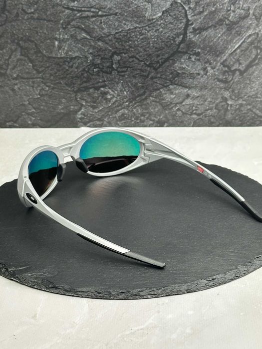 Сонцезахисні окуляри Oakley Eye Jacket Redux OO9438 срібні овальні з лінзою Prizm Ruby, дзеркальні, чоловічі, оригінал