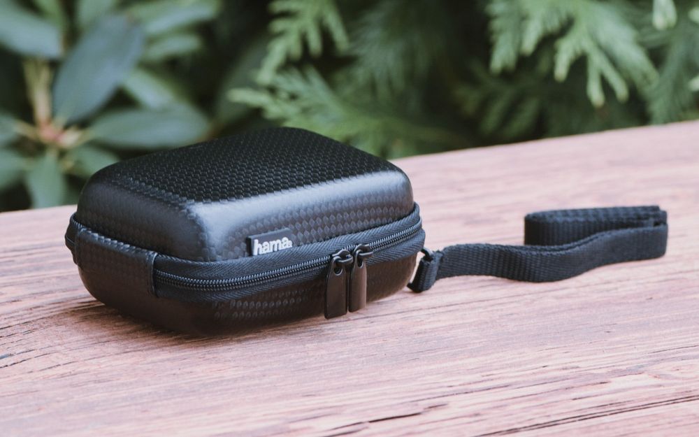 Bolsa Rígida HAMA Carbon Style 60 L