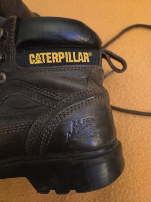 Botas Caterpillar em 42 ou 9 USA