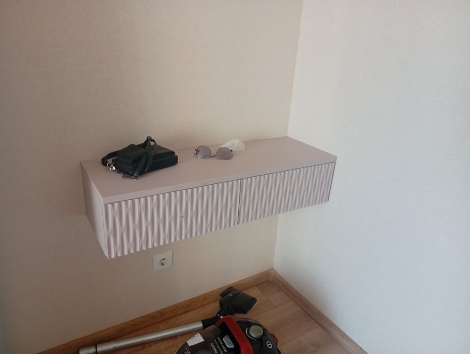 Гостинные,кухни, шкафы купе,прихожие под заказ.