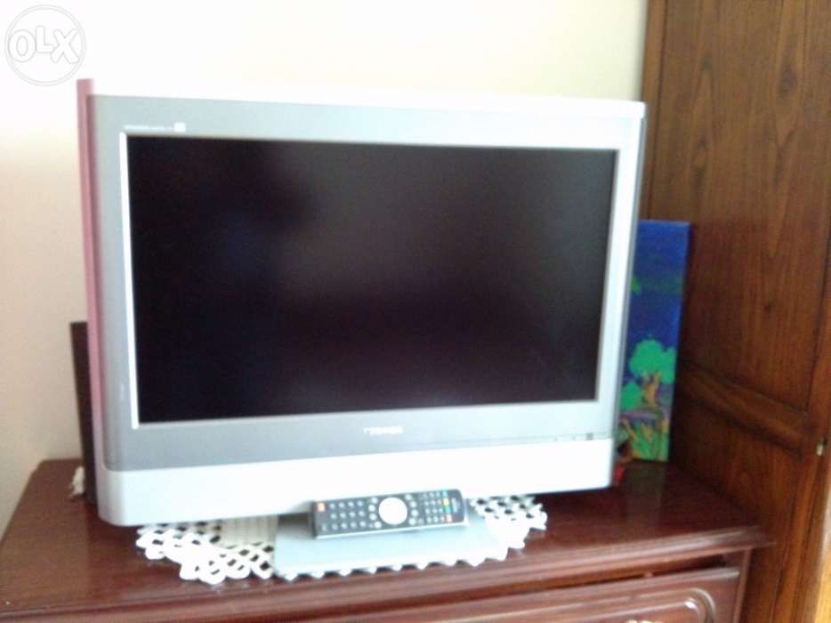 TV Toshiba 27"