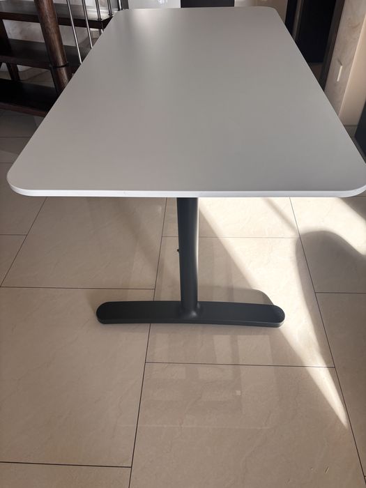 Biurko Ikea o wymiarach 160/80