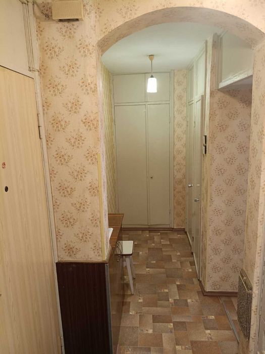 44589 Продаж 1 , простий стаан , середній поверх