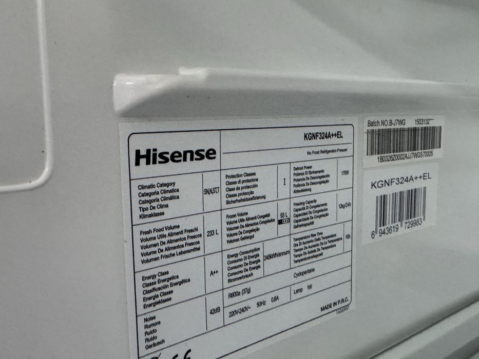 Lodówko Zamrażarkę firmy Hisense  model Kgnf324a++el  A++ 185 cm