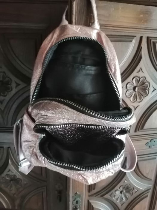 Mochila cor rosa brilhante