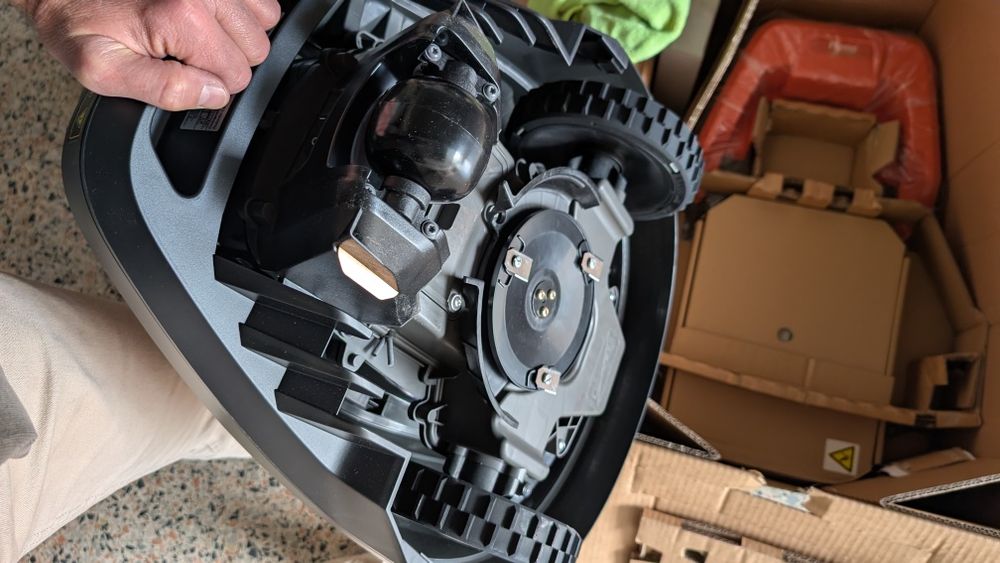 Robot Cortarelva FLYMO 1200R - Novo em caixa