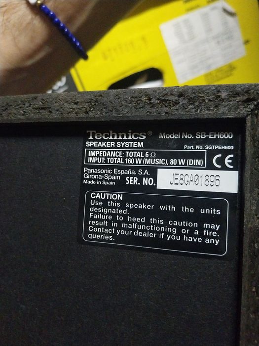Colunas Technics SB-EH600 (Par) – 100W – Som potente