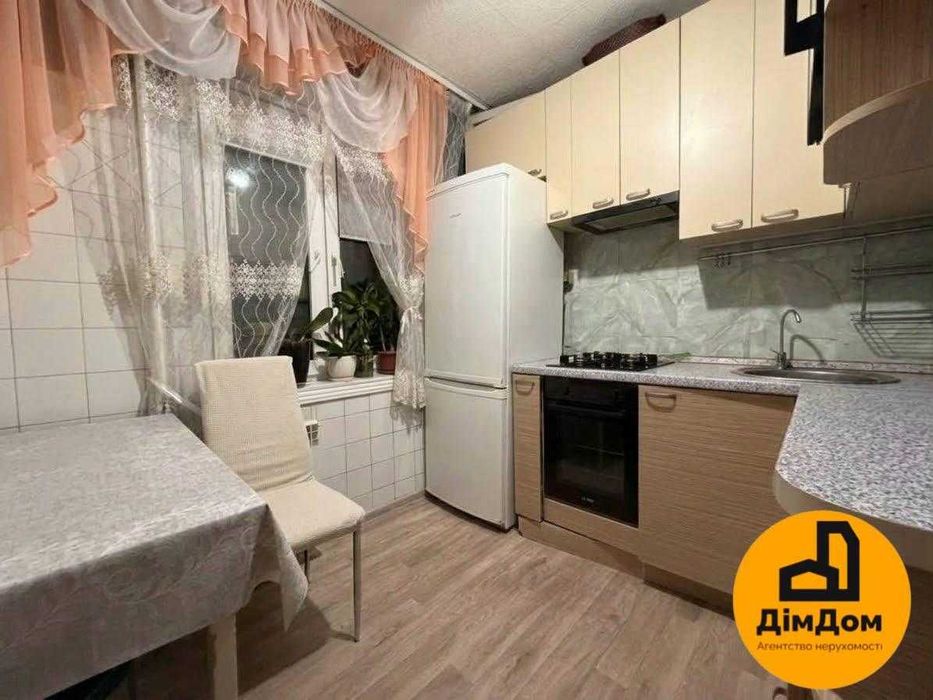 Продаж 2-кімнатної квартири, проспект Лісовий, 31