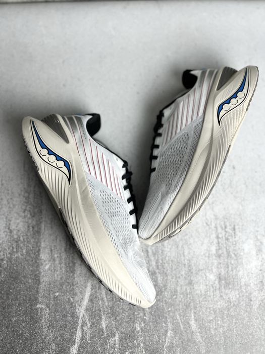 Кросівки чоловічі Saucony Endorphin Shift 3 48(31)