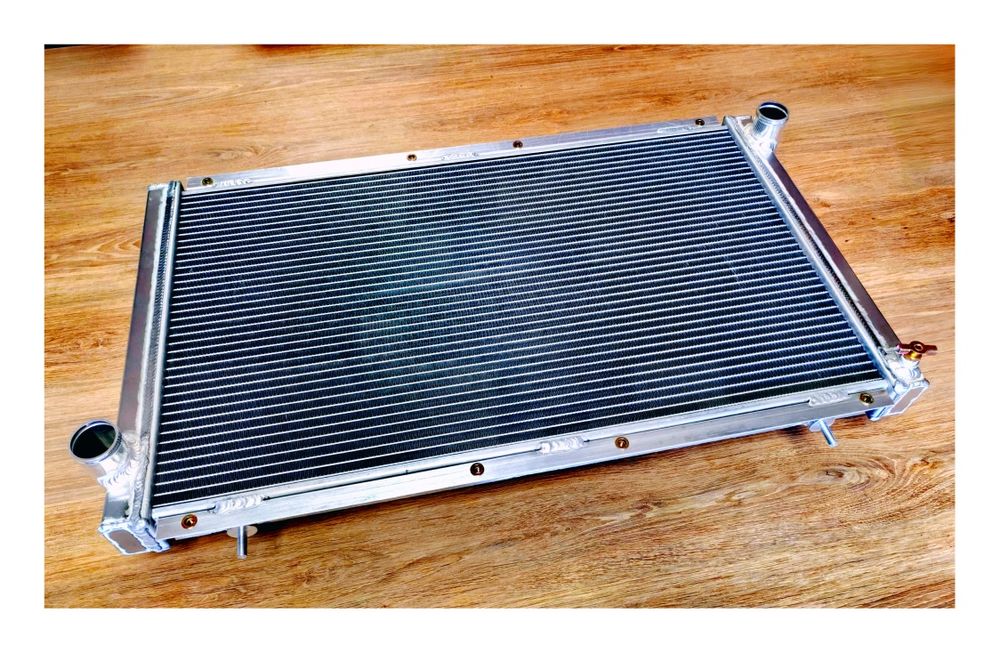 Radiador Subaru Impreza WRX GC8 STI 2.0L de 1992 até 2000