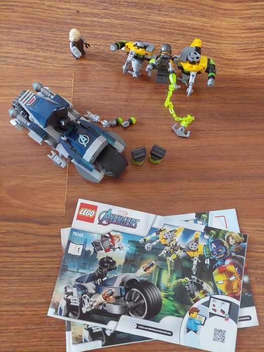 Moto Avengers Lego 76142