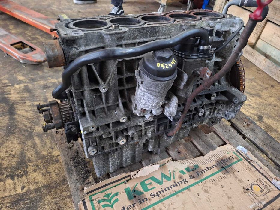 Bloco usado VOLVO XC90 2.4D 163CV D5244T pistões bielas cambota bomba óleo