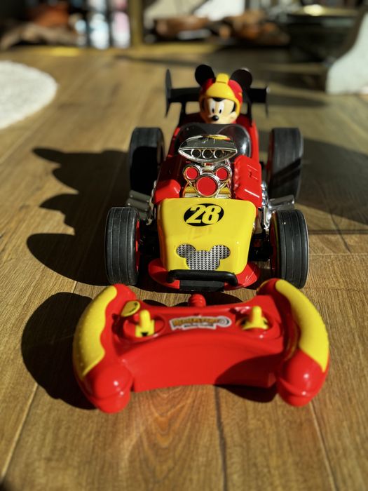 Mickey carro telecomandado