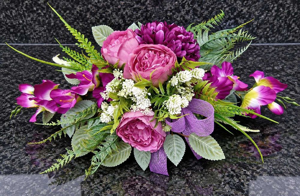 Stroik IKEBANA kompozycja kwiatowa na grób Z423