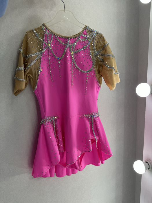 Продам купальник для гимнастики