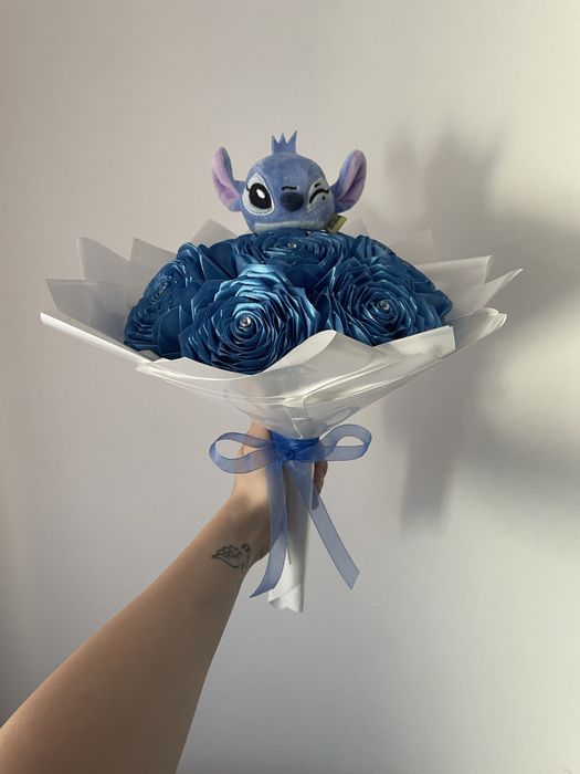 Bukiet róż ze wstążki Stitch