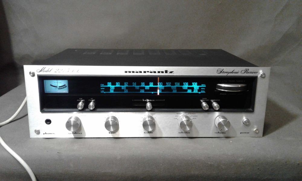 MARANTZ  2215 BL, amplituner stereo vintage