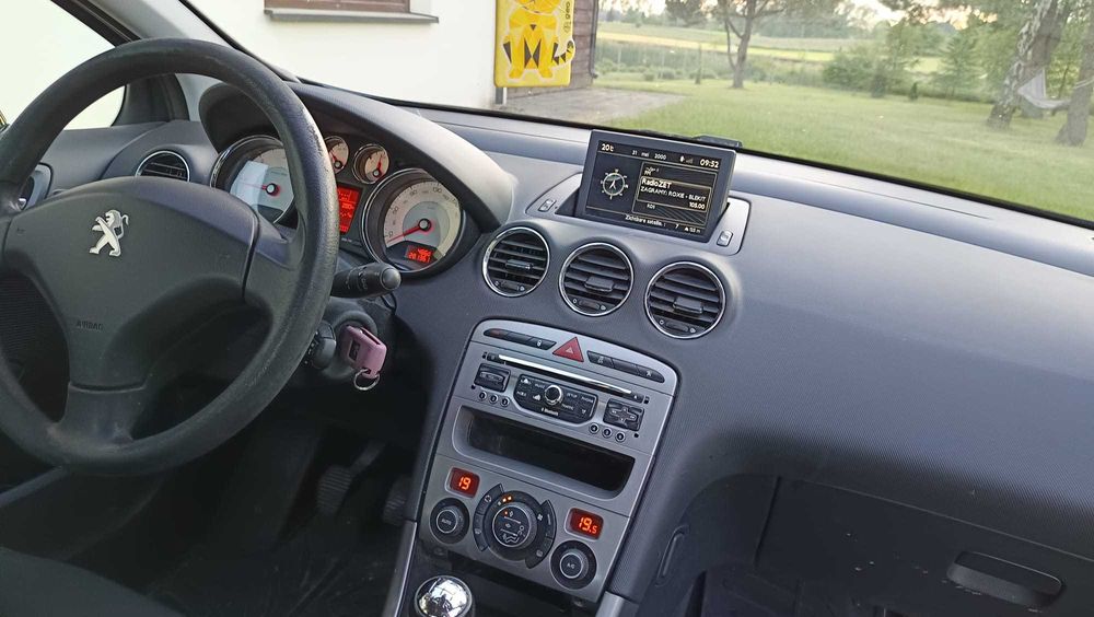 Peugeot 308  2013 rok  sprowadzony z NIEMIEC 1,6 hdi