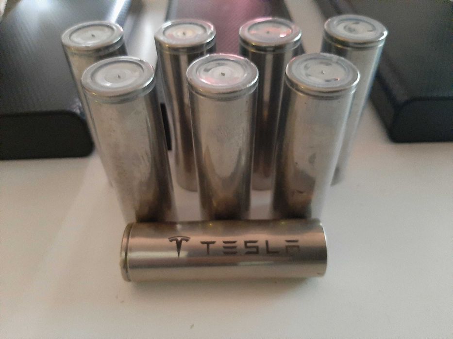 Power Bank 40000mAh Wireless + USB-C PD64739925651714124