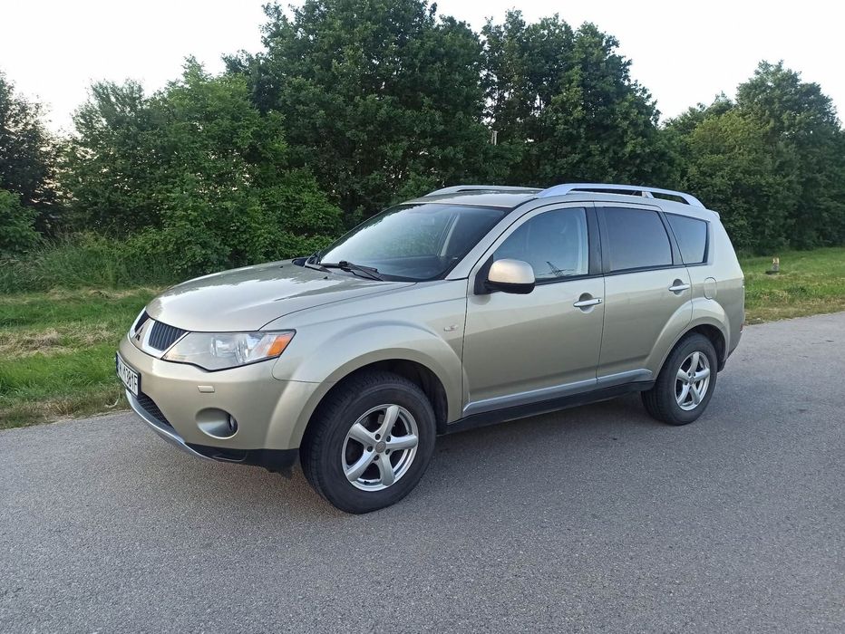 Mitsubishi Outlander Mitsubishi Outlander II 2.0 DID 4WD