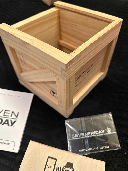 Pudełko do zegarka SevenFriday