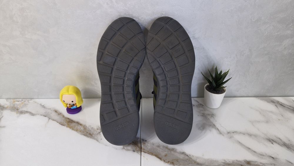 Крлсівки Adidas Lite Racer.Розмір 43
