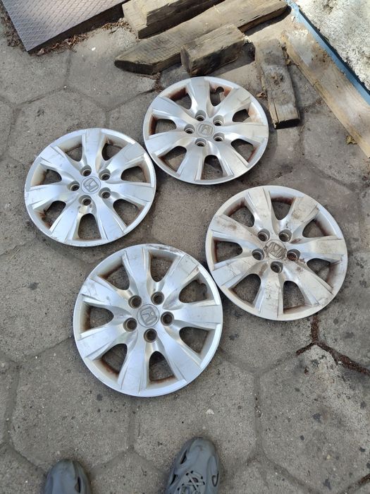 kołpaki HONDA 16TKI 4szt 100zł
