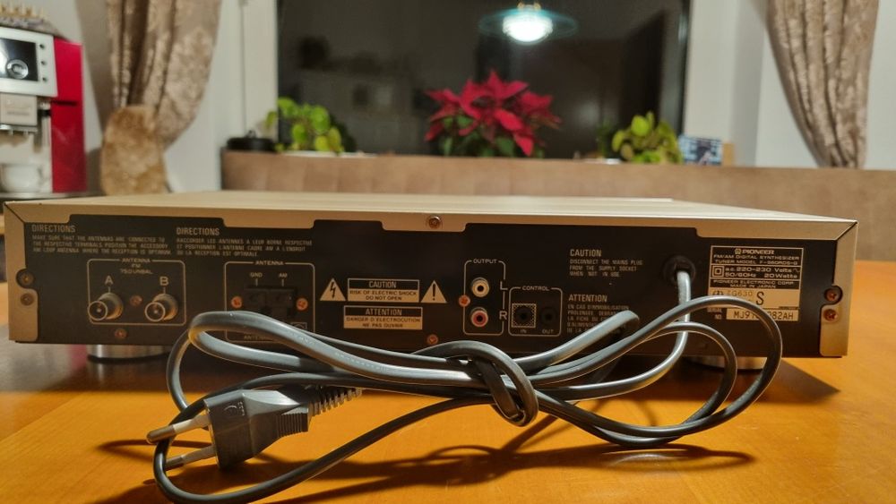 Pioneer F550,tuner radiowy RDS