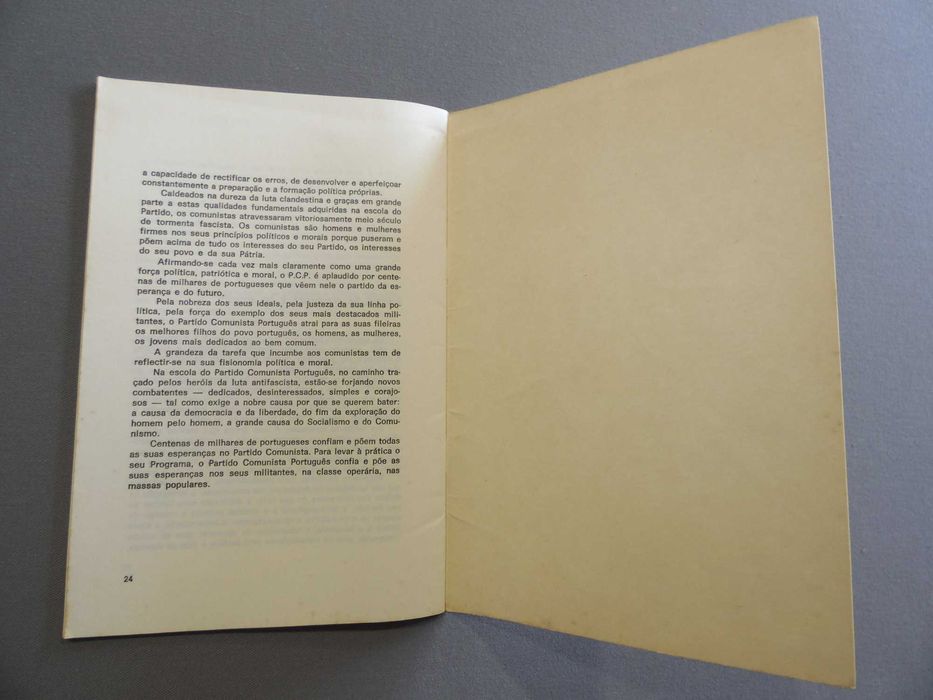 Livro Por que Lutam os Comunistas